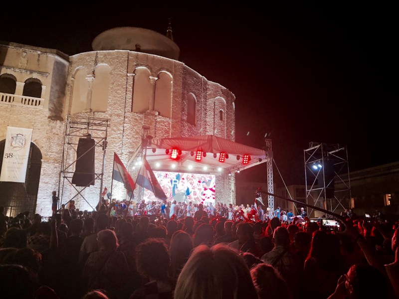 20180717_205104041_iOS